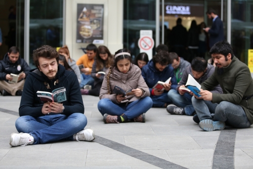 ‘Kitap Hediye Günü’nde D&R’dan şaşırtan sürpriz!