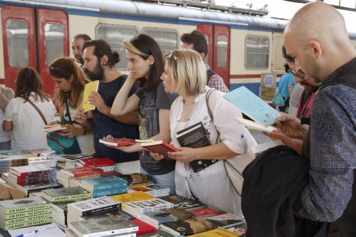 Kadıköy Belediyesi’nin Haydarpaşa Garı’nda düzenlediği 9. Kitap Günleri’ni ilk gün 19 bin kişi ziyaret etti