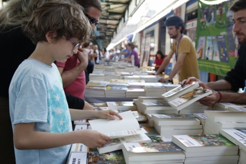 Kadıköy Belediyesi’nin Haydarpaşa Garı’nda düzenlediği 9. Kitap Günleri’ni ilk gün 19 bin kişi ziyaret etti