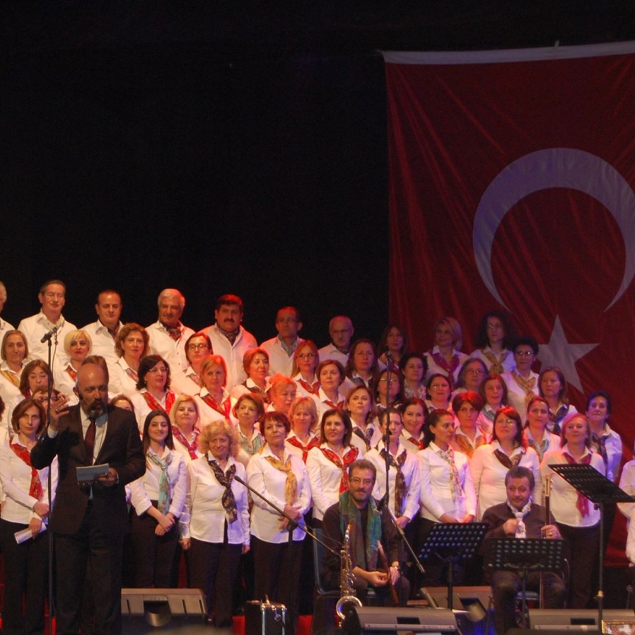 Kadın Ve Devrim Şarkıları - Türküleri